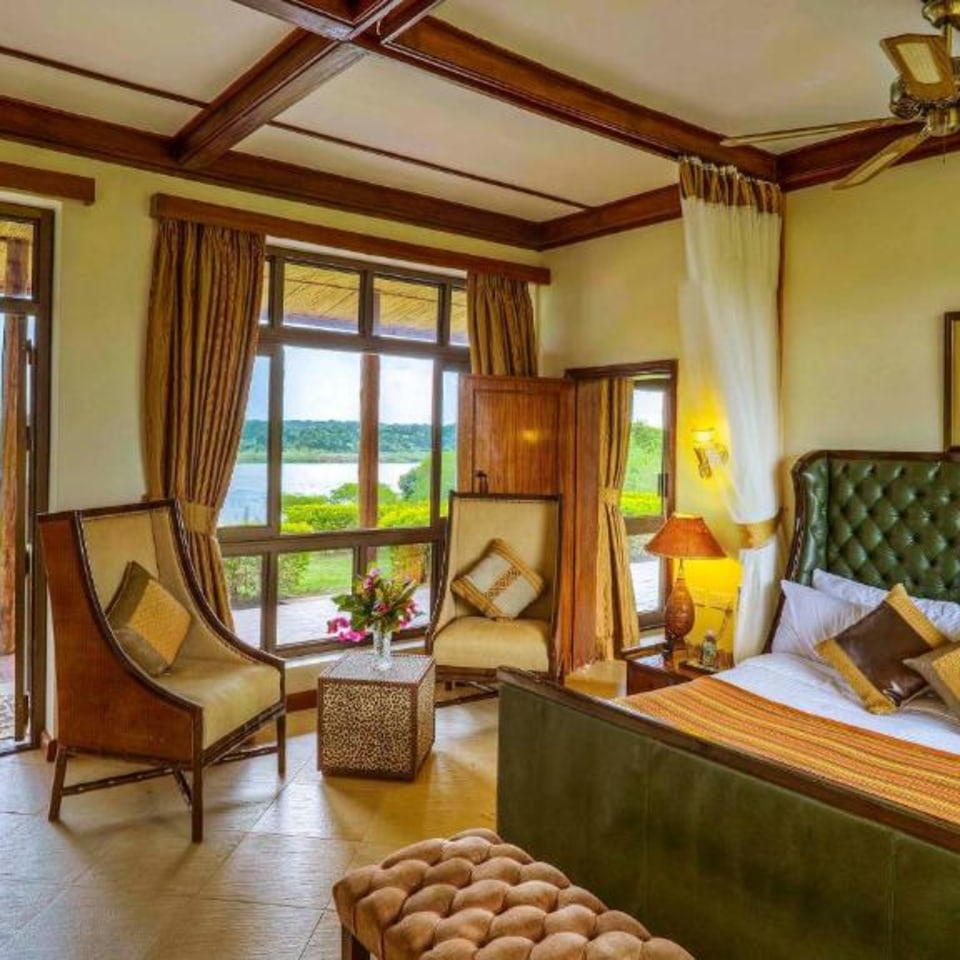 Paraa Safari Lodge